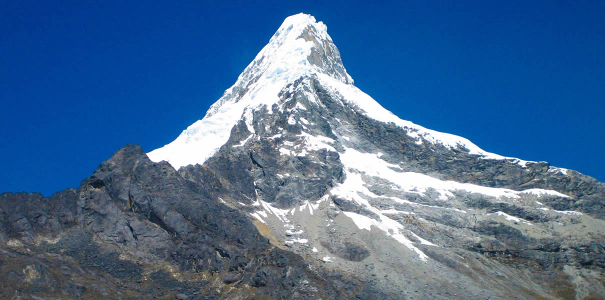 climbing-artesonraju 1