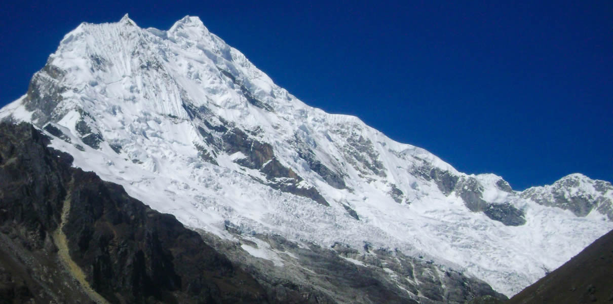 climbing-chopicalqui 1