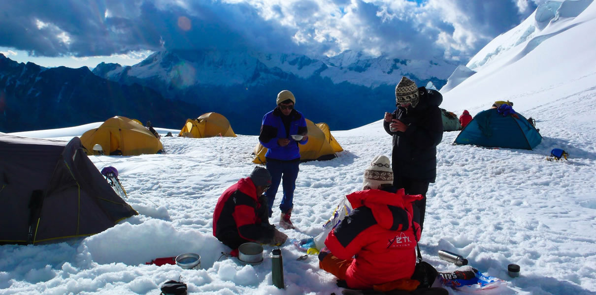 climbing-chopicalqui 3