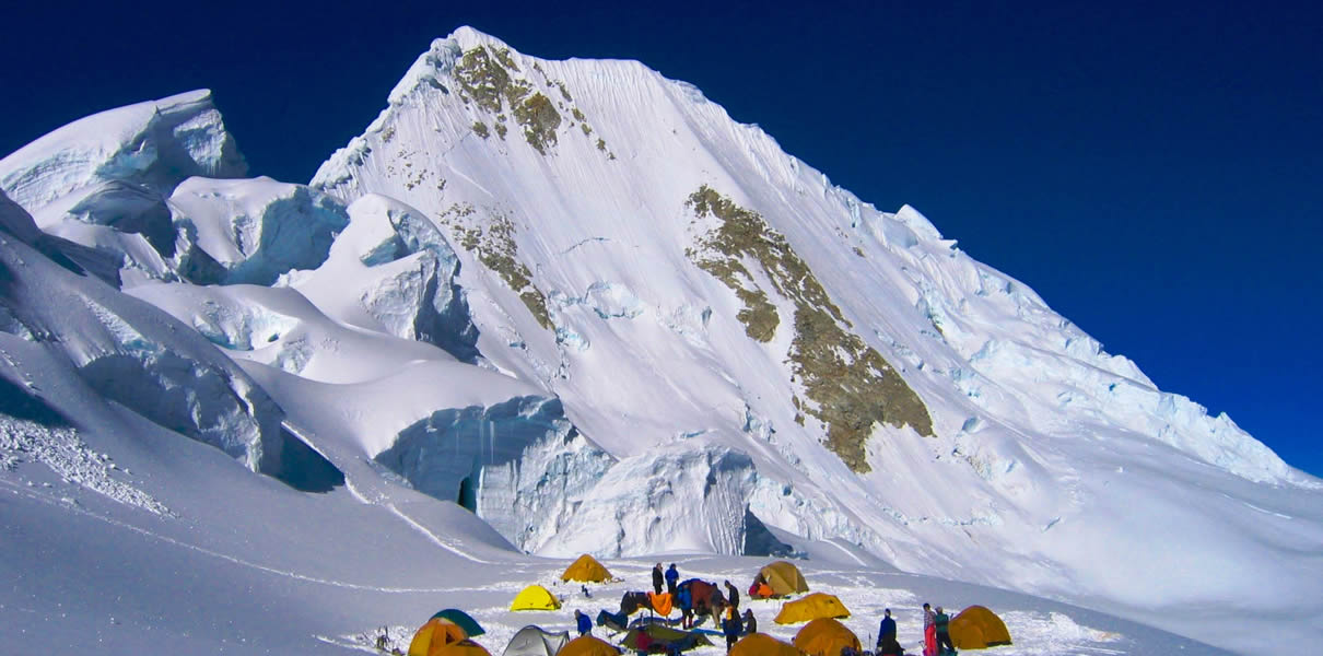 climbing-quitaraju 1