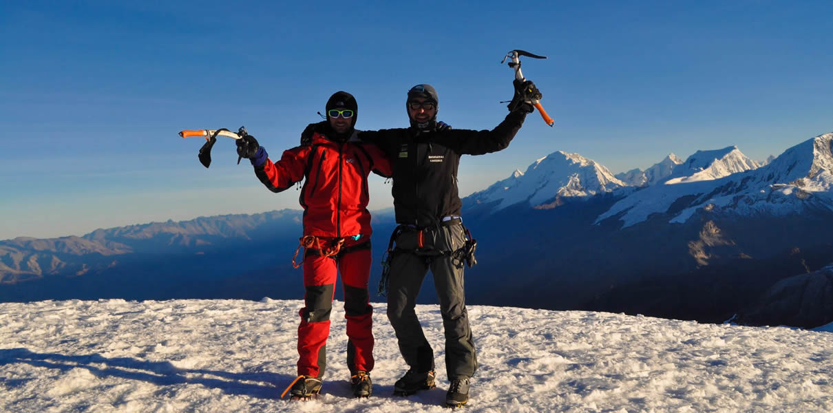 climbing-vallunaraju 1