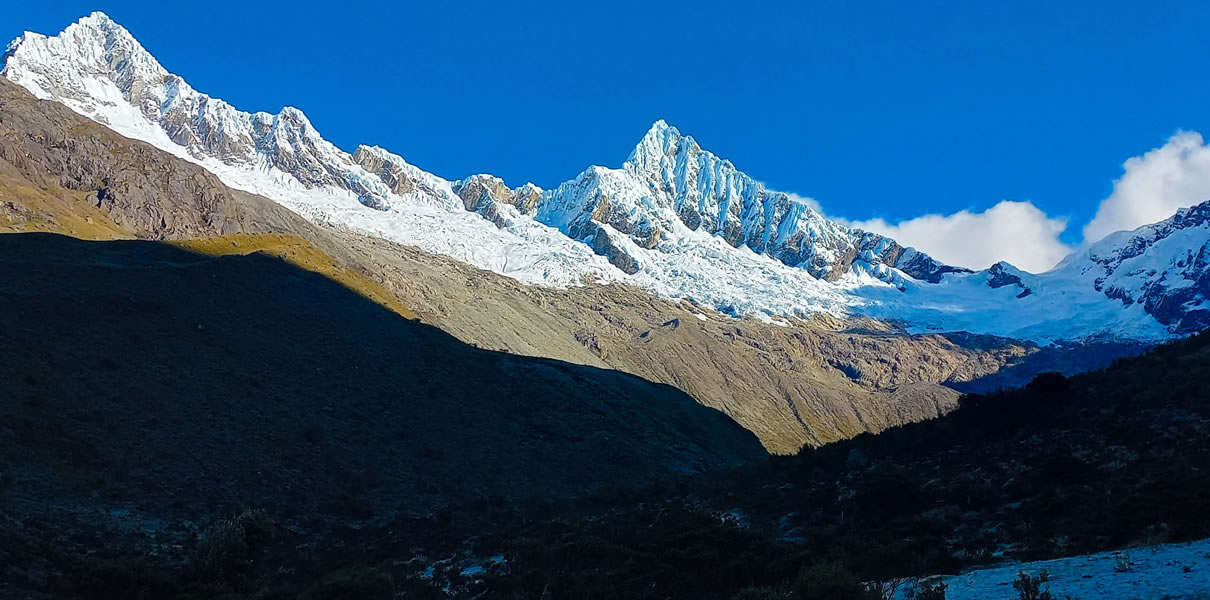 trekking-santa-cruz-alpamayo-vaqueria 2